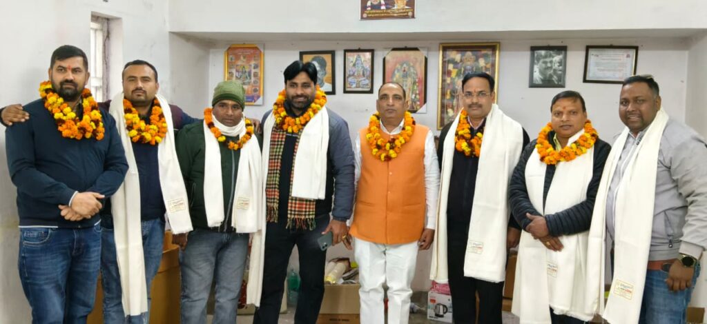 नवनिर्वाचित रुड़की प्रेस क्लब पदाधिकारियों का हुआ सम्मान,पत्रकार सच,साहस और ईमानदारी के साथ करता है अपने दायित्वों का निर्वहन,चौधरी सुभाष नंबरदार