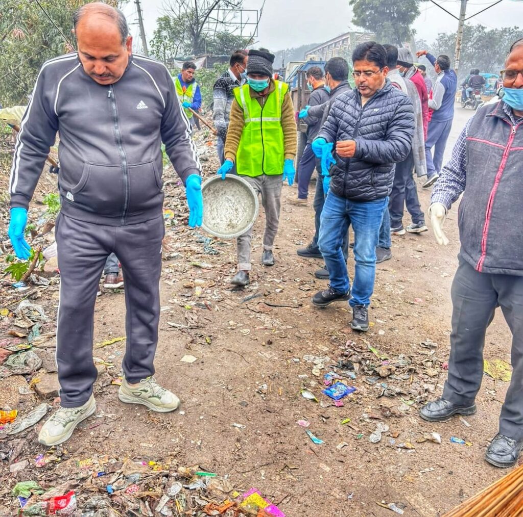 मुख्यमंत्री के निर्देशन में जनपद को स्वच्छ,सुंदर,क्लीन एवं मॉडल जनपद बनाने का है लक्ष्य