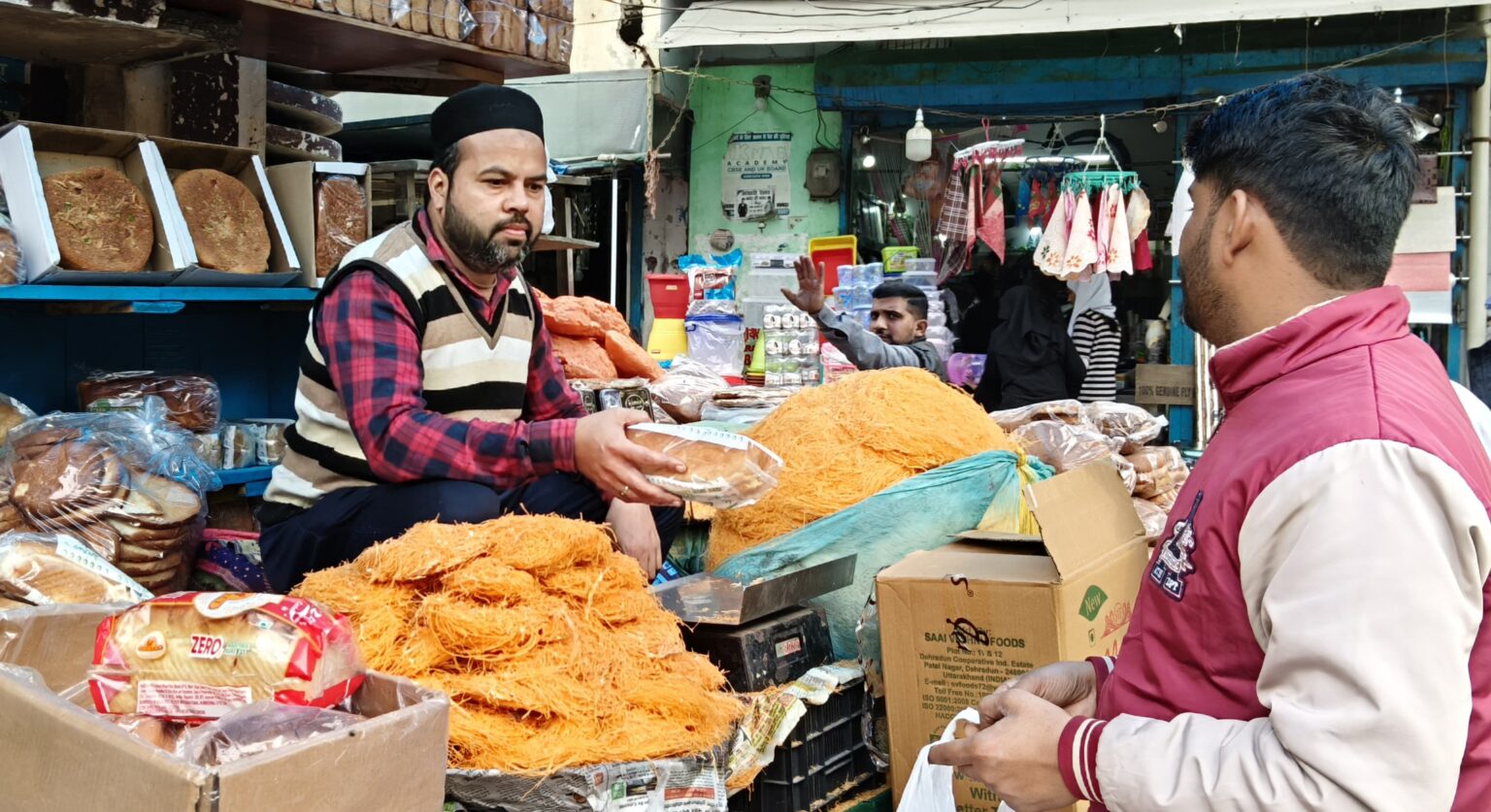 इस साल रमजान उल मुबारक के महीने में आएंगे पांच जूमे,पहले जुमा पर रोजेदारों की बाजारों में रही रौनक
