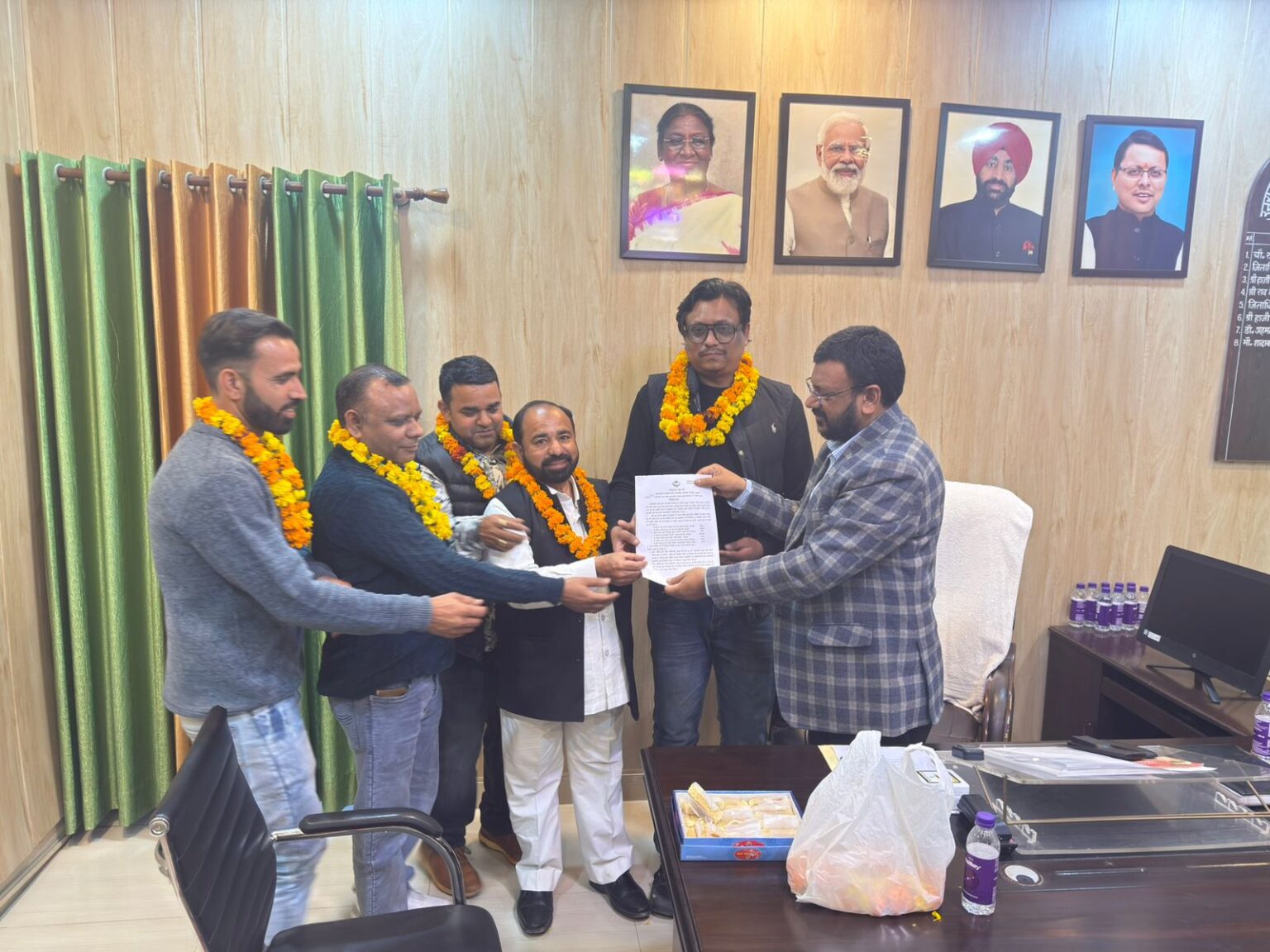 उत्तराखंड वक्फ बोर्ड द्वारा वक्फ संख्या UK HD- 498 मस्जिद रेलवे स्टेशन ज्वालापुर की नई प्रबंधन समिति का गठन