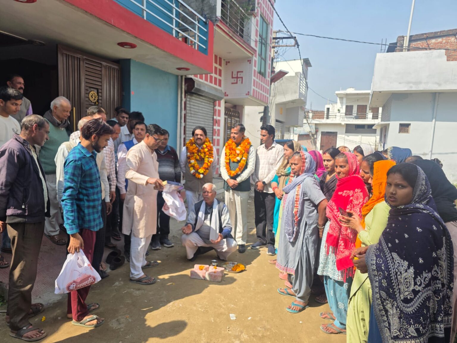 विधायक आदेश चौहान ने 40 लाख की तीन सड़कों का किया शुभारंभ, क्षेत्रवासियों को मिलेगी राहत