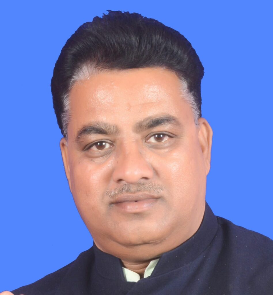 गृह मंत्री की रैली में भीड़ जुटाने के लिए प्रशासन पर दबाव का आरोप – कांग्रेस नेता दिनेश कुमार