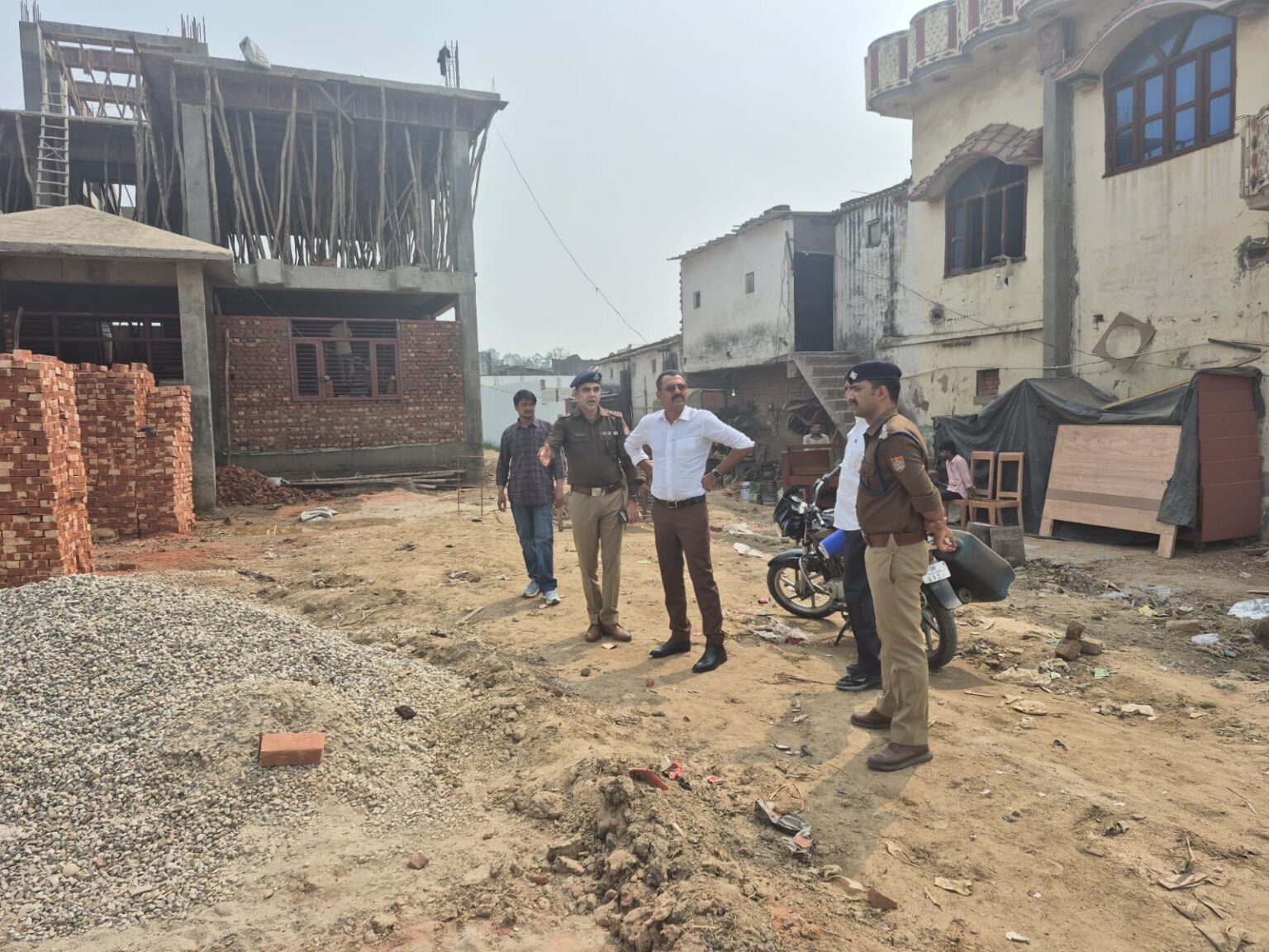 एसएसपी हरिद्वार नवनीत सिंह ने किया देहात क्षेत्र कलियर का भ्रमण, नवनिर्मित थाना भवन का किया भौतिक निरीक्षण, अधिकारियों को दिए आवश्यक निर्देश