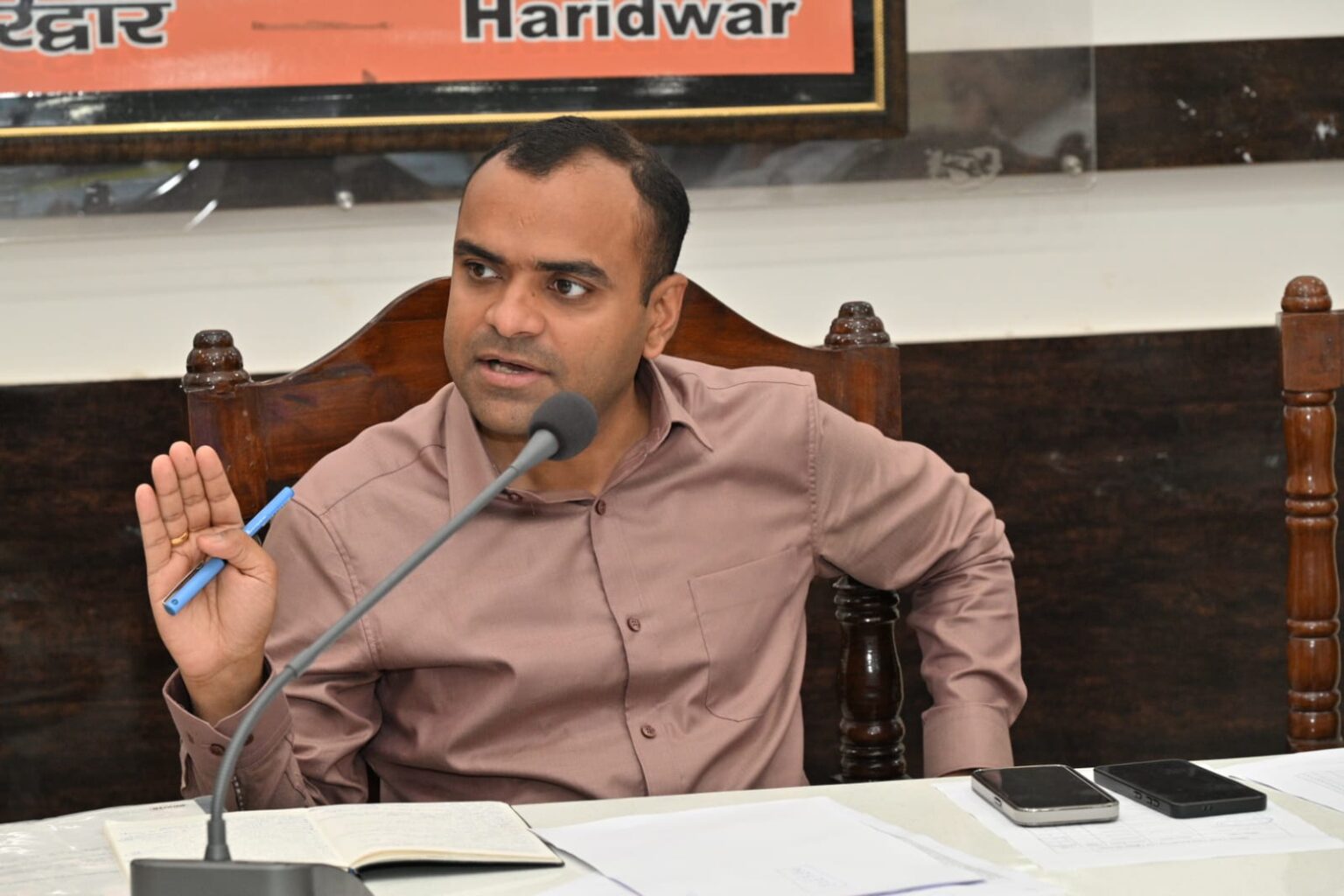 जनपद में एलपीजी गैस की जमाखोरी एवं कालाबाजारी एवं किसी भी समस्या के समाधान के लिए जिलाधिकारी ने कंट्रोल रूम किया स्थापित