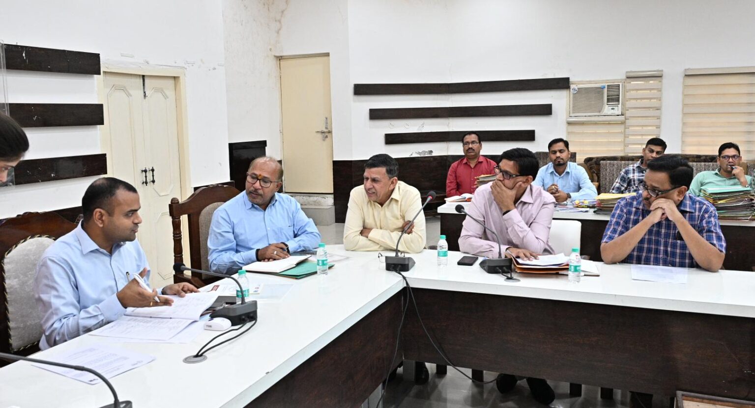 जनपद में संकल्प प्रोजेक्ट के सफल क्रियान्वयन हेतु जिलाधिकारी की अध्यक्षता में आयोजित की गई बैठक,संकल्प प्रोजेक्ट का मुख्य उद्देश्य नवजात शिशु की मृत्यु दर में कमी लाना।