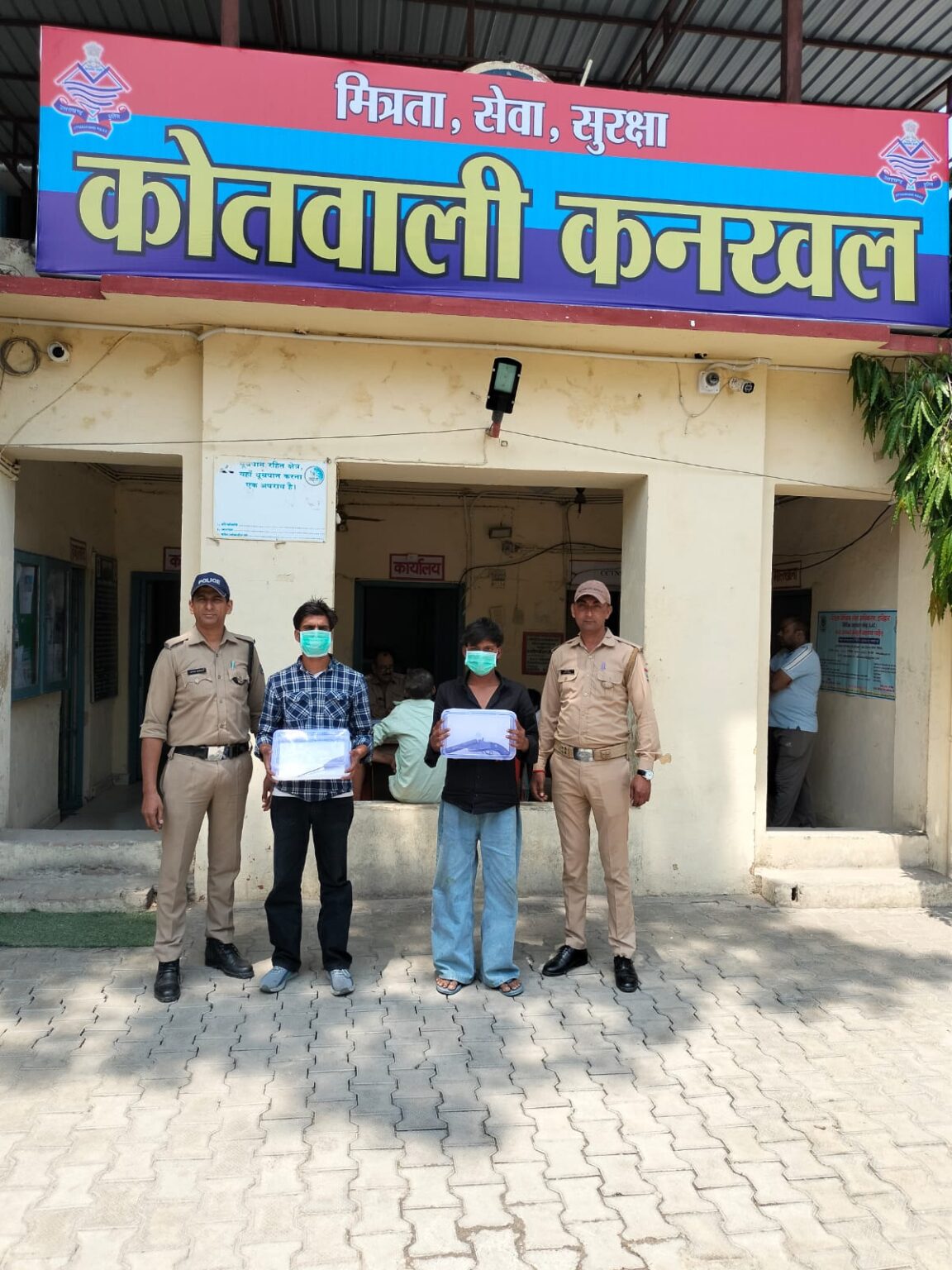 कनखल में “ऑपरेशन प्रहार” के तहत पिल्ला गैंग पर पुलिस का बड़ा प्रहार,मारपीट और गैंगवार में शामिल 02 आरोपी तमंचा व नुकीले सुए के साथ गिरफ्तार