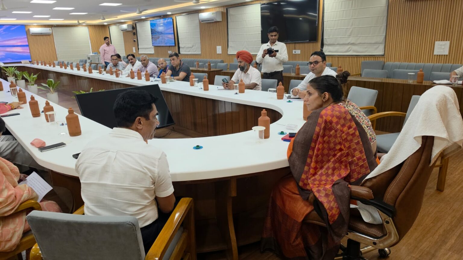 कुंभ मेला 2027 के भव्य, दिव्य, सुरक्षित एवं सुव्यवस्थित आयोजन के लिए सभी हितधारकों के सुझावों पर होगा अमल : मेलाधिकारी