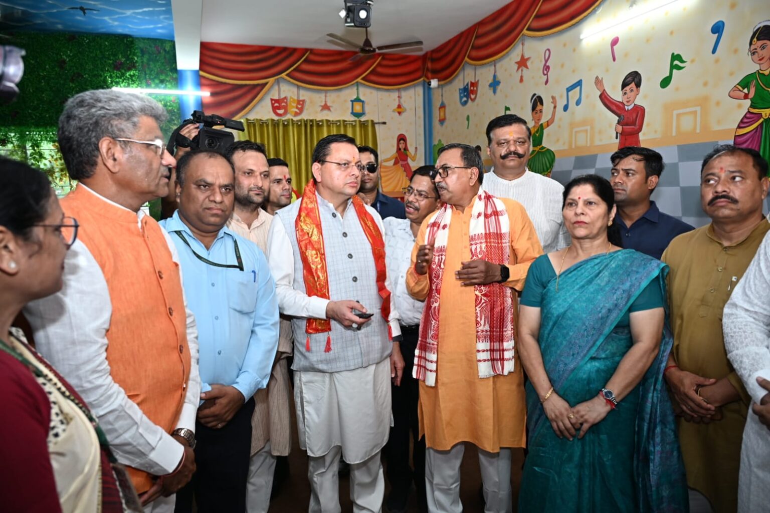 विद्या भारती के संस्कार और शिक्षा मॉडल की मुख्यमंत्री ने की सराहना, कहा- भारत को विश्वगुरु बनाने में युवाओं की होगी अहम भूमिका
