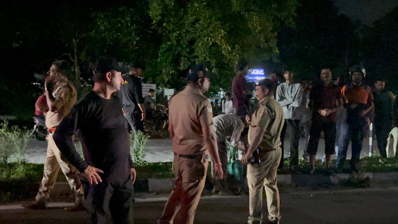 देर रात कांवड़ मेला क्षेत्र भ्रमण के दौरान SSP हरिद्वार की संवेदनशीलता और तत्परता।
