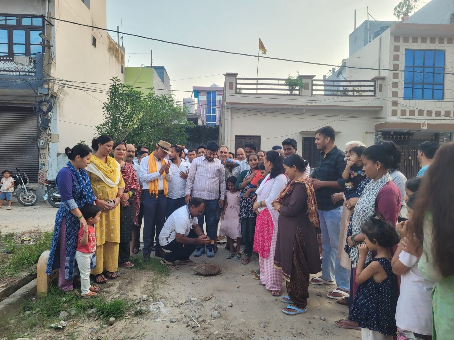 शिवरतन सिटी फेस-2 में विभिन्न सड़कों के निर्माण कार्यों का लोकार्पण, गणेश एन्क्लेव गली नंबर–18 में सड़क निर्माण कार्य का शुभारंभ।