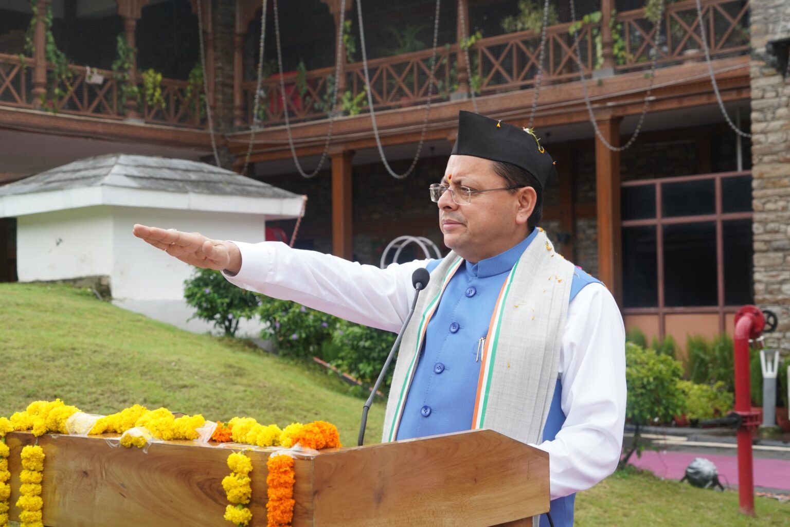 हवलदार पंकज की तलाश के लिए मुख्यमंत्री ने दिए प्रभावी निर्देश,परिजनों की सोशल मीडिया पर गुहार का मुख्यमंत्री ने लिया स्वतः संज्ञान, सीएम धामी ने फोन पर परिजनों से वार्ता कर दिया हर संभव सहायता का आश्वासन।