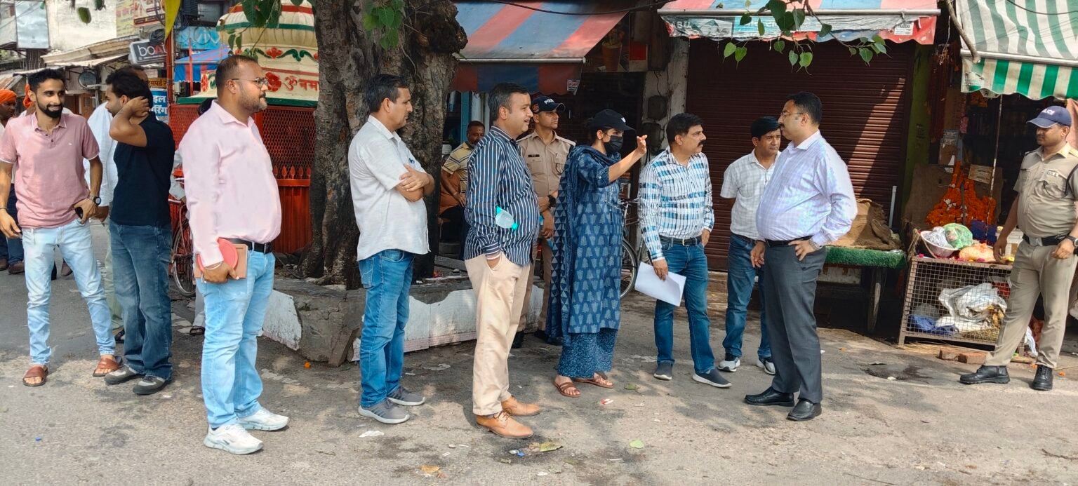 कुंभ मेला तैयारियों को लेकर मेलाधिकारी ने किया शहर के विभिन्न क्षेत्रों का निरीक्षण, कुंभ की तैयारियों में सौंदर्यीकरण और यात्री सुविधाओं पर जोर, झंडा चौक के सुधार, चंडी चौक के सौंदर्यीकरण और नंदी प्रतिमा की स्थापना की योजना।