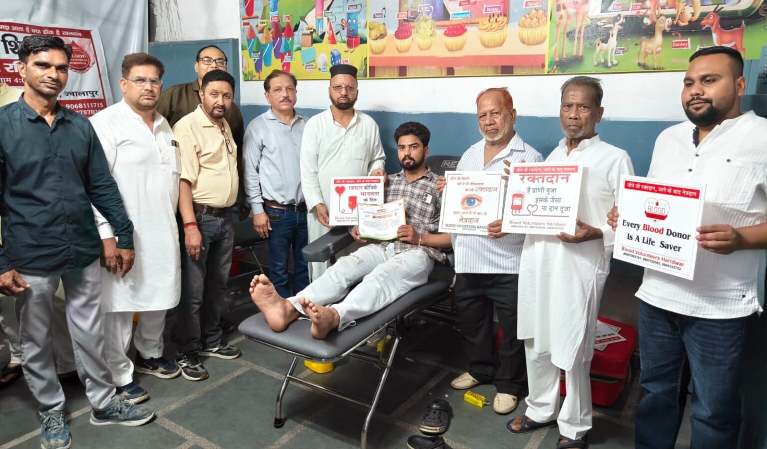 जश्न-ए-ईद मिलादुन्नबी के उपलक्ष्य में अंजुमन गुलामाने मुस्तफा सोसाइटी ने किया रक्तदान शिविर का आयोजन, पैगंबर हजरत मुहम्मद साहब ने दिया इंसानियत का पैगाम-हाजी शफी खान।