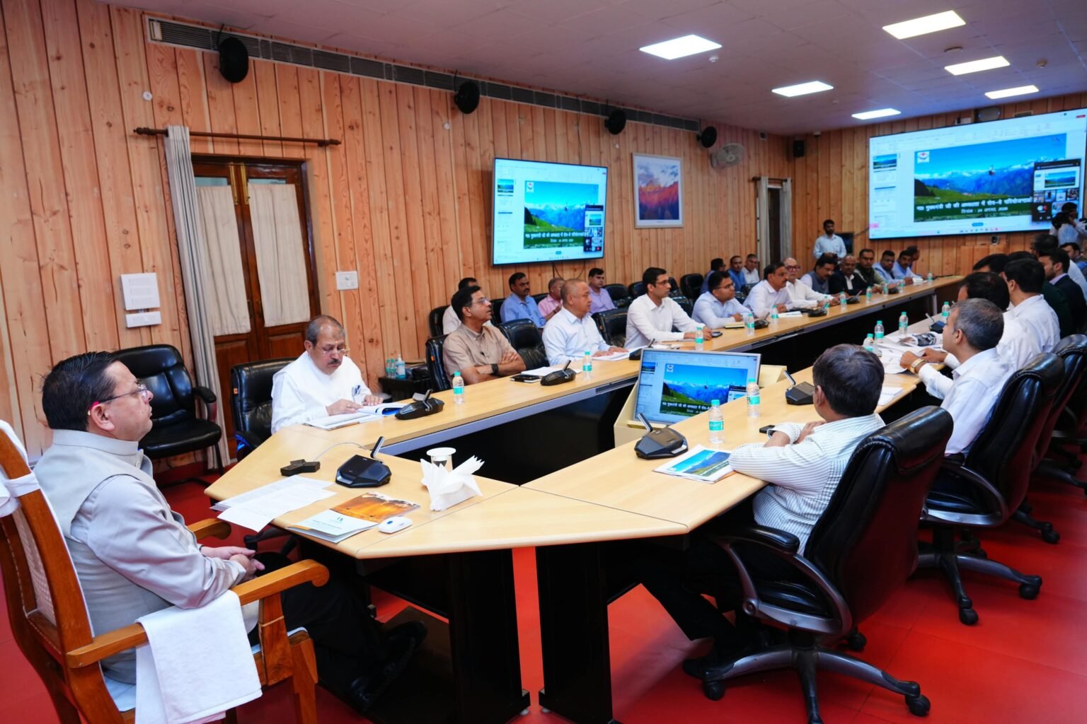कार्यदायी संस्थाएं 15 दिन में रोपवे परियोजनाओं की प्रगति रिपोर्ट मुख्य सचिव को दें, रोपवे परियोजनाओं की धीमी प्रगति पर मुख्यमंत्री ने जताई नाराजगी।
