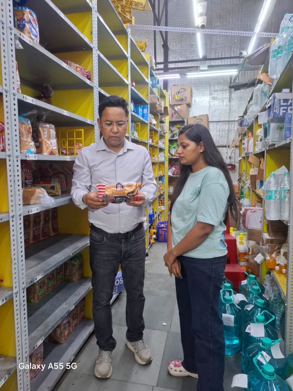 जन्माष्टमी पर्व के दृष्टिगत हरिद्वार में खाद्य सुरक्षा विभाग की बड़ी कार्रवाई, ब्लिंकिट स्टोर सहित विभिन्न प्रतिष्ठानों से 13 खाद्य नमूने जांच के लिए लिए गए, खाद्य मानकों के उल्लंघन पर ब्लिंकिट स्टोर, ब्रेड व टोफू निर्माता कंपनियों को नोटिस, दो मामलों में न्यायालय में वाद दायर।