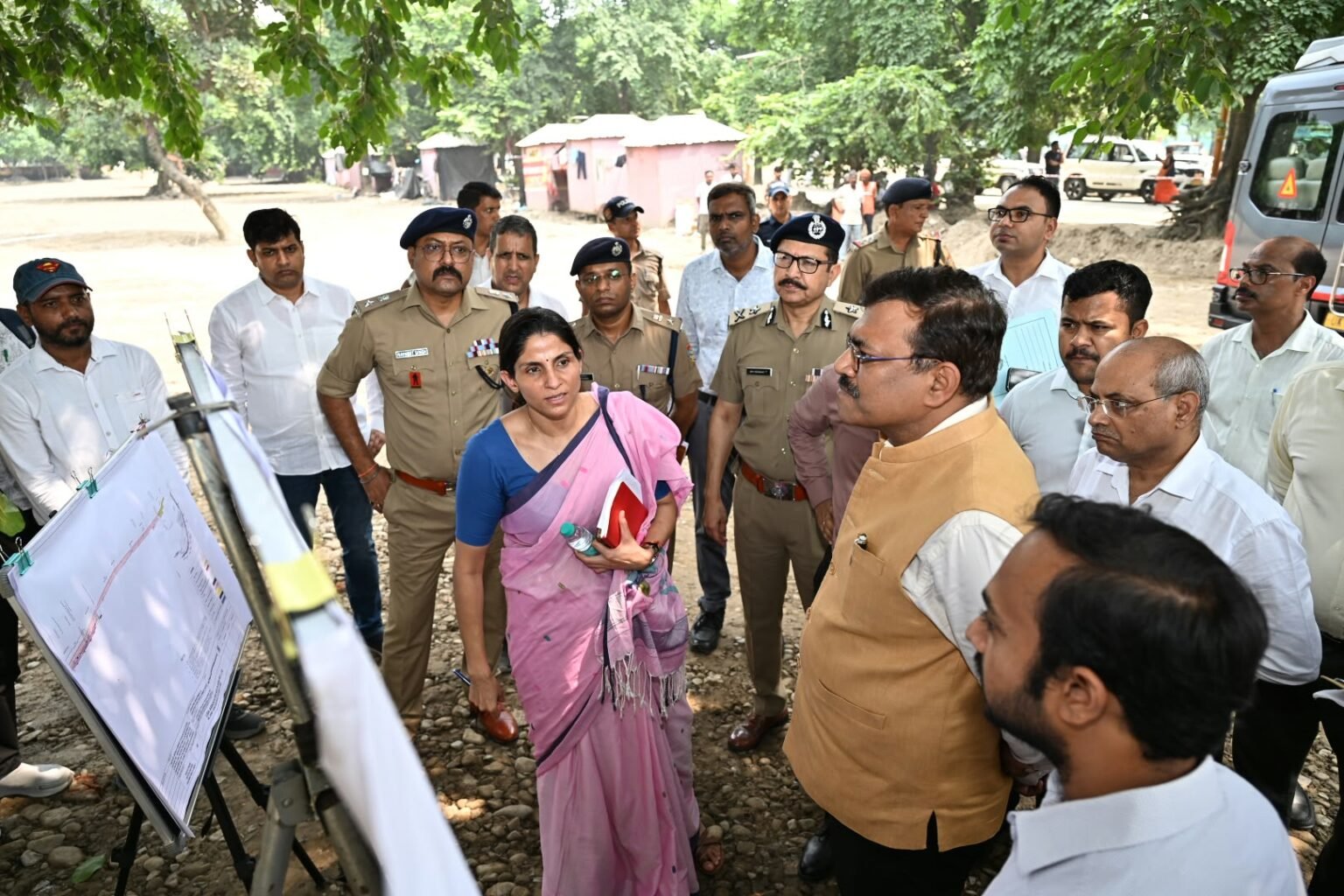 कुंभ मेला-2027 की तैयारियों का जायजा लेने हरिद्वार पहुंचे मुख्य सचिव आनंद वर्द्धन, निर्माणाधीन कार्यों का किया स्थलीय निरीक्षण, अधिकारियों को दिए आवश्यक दिशा-निर्देश