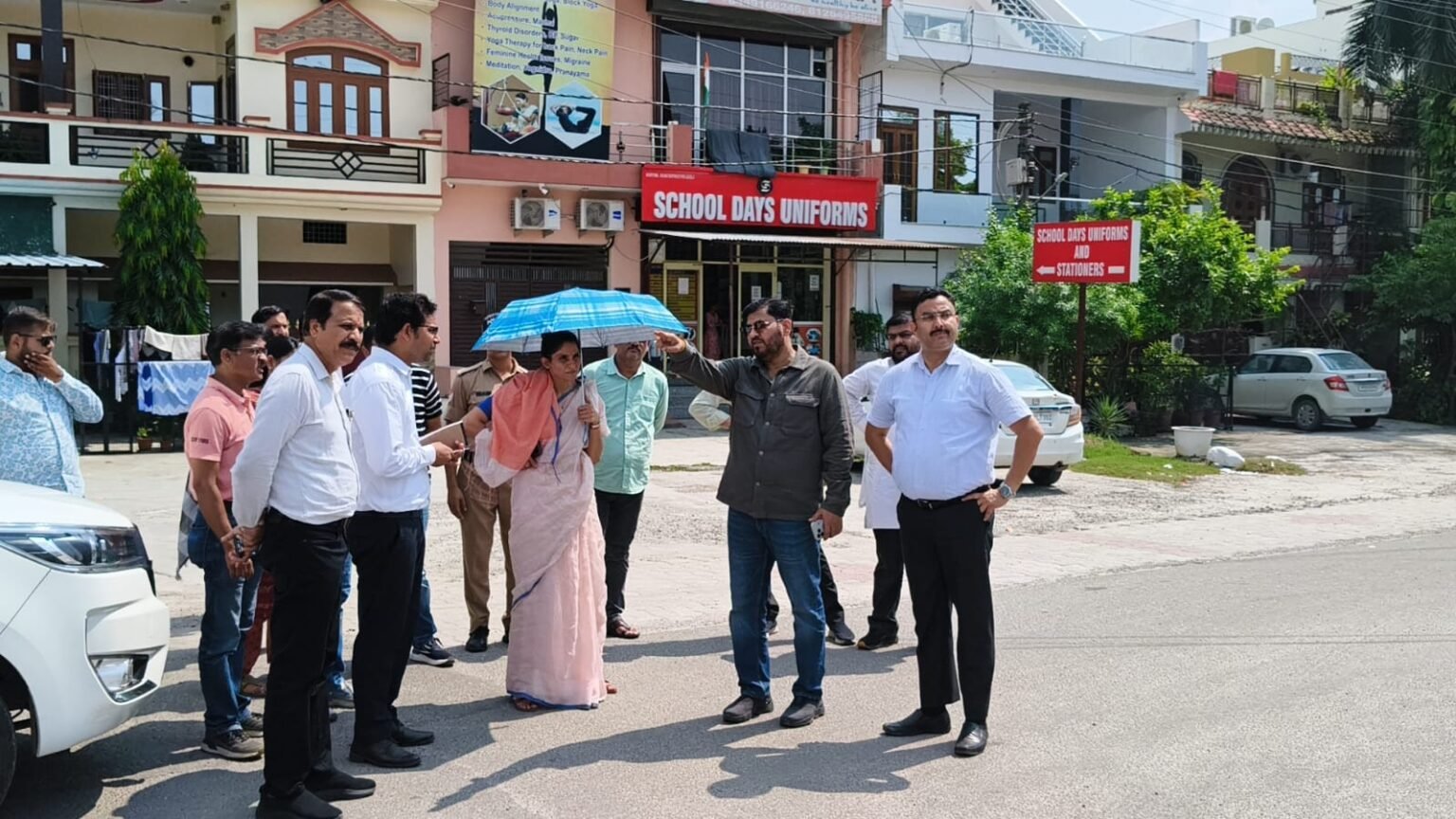 नगर पालिका अध्यक्ष राजीव शर्मा ने मेला अधिकारी श्रीमती सोनिका के साथ किया स्थलीय निरीक्षण।
