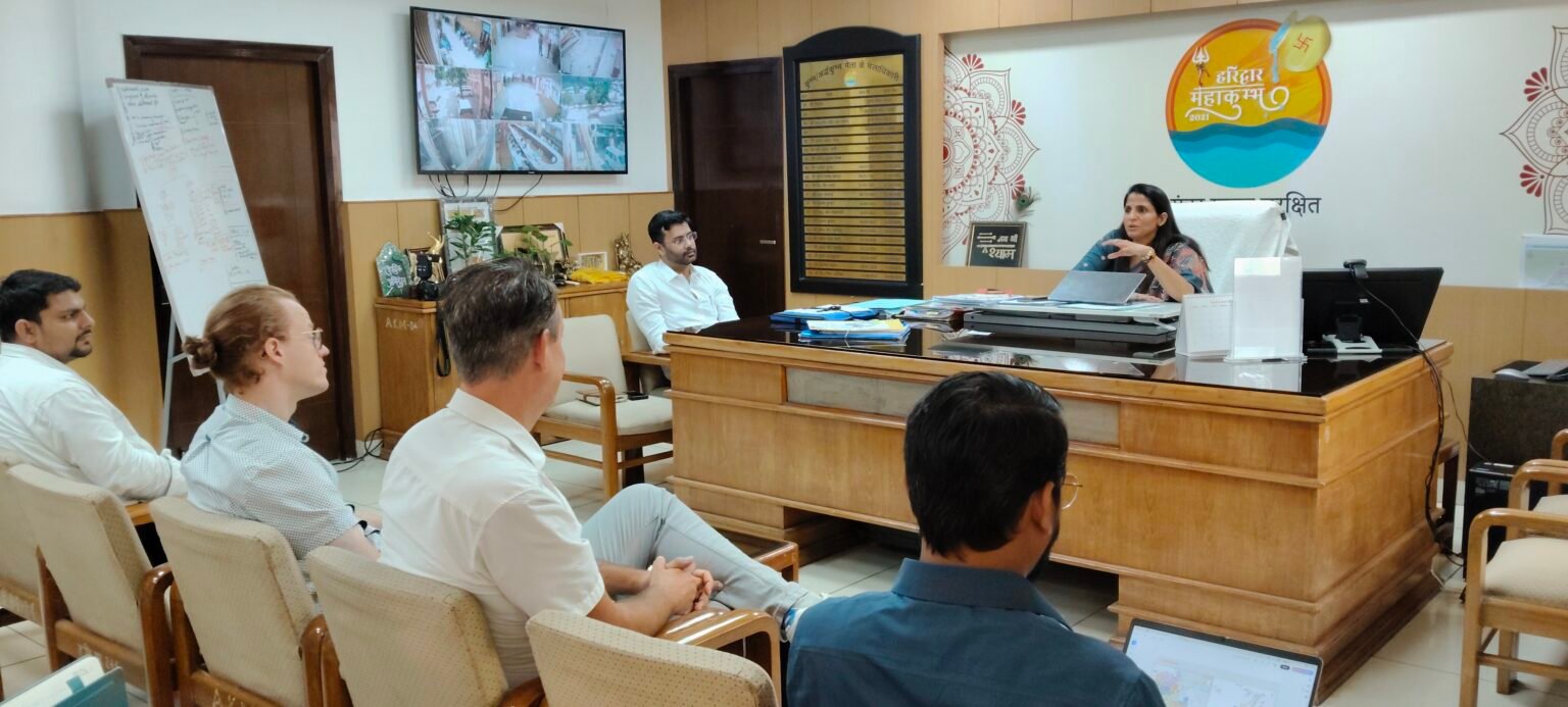 कुंभ में हरिद्वार के घाटों को मिलेगा हरित स्वरूप, एनएमसीजी के साथ नीदरलैंड के तकनीकी विशेषज्ञों ने किया आस्था पथ और प्रस्तावित ग्रीन घाट क्षेत्र का स्थलीय निरीक्षण।