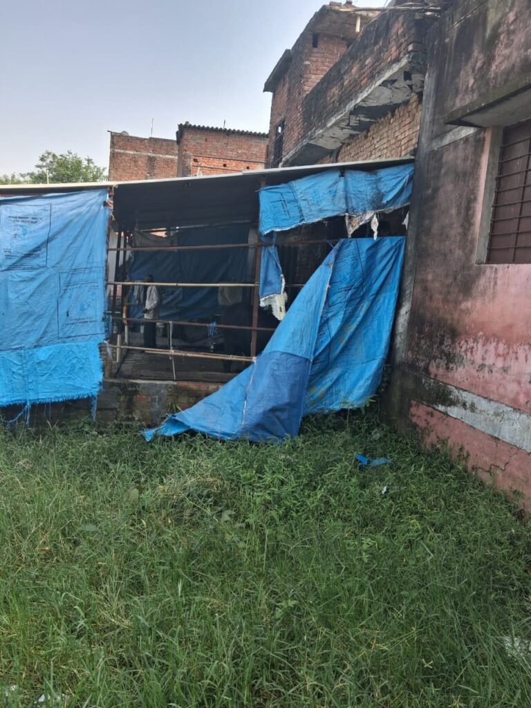 माधोपुर गांव के जोहड़ से हटाया गया अतिक्रमण, संयुक्त मजिस्ट्रेट के निर्देश पर चला अभियान।