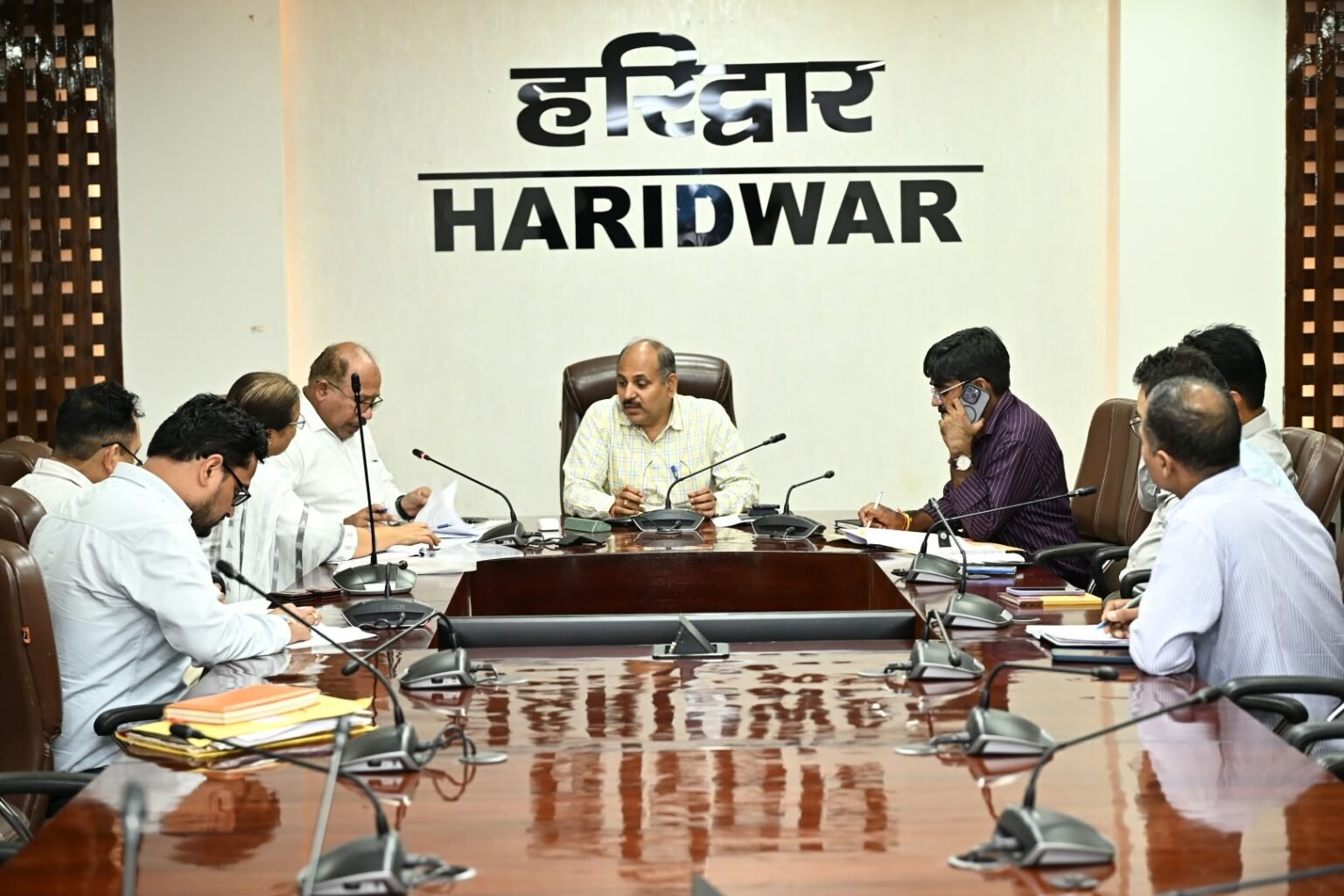 मुख्य विकास अधिकारी की अध्यक्षता में कुष्ठ रोगियों के कल्याण हेतु अंतरविभागीय बैठक आयोजित, कुष्ठ रोगियों के स्वास्थ्य, पेंशन, राशन कार्ड एवं बच्चों की शिक्षा से जुड़े विषयों पर हुई विस्तृत चर्चा।