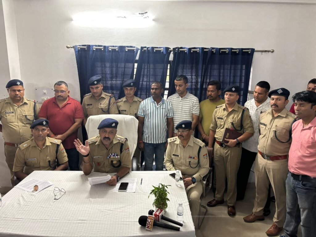 हैप्पी हत्याकांड का खुलासा, मुठभेड़ में एक बदमाश घायल, पुलिस मुठभेड़ के दौरान पैर में लगी गोली, दूसरा आरोपी फरार; एसएसपी ने अस्पताल पहुंचकर ली घटना की जानकारी।