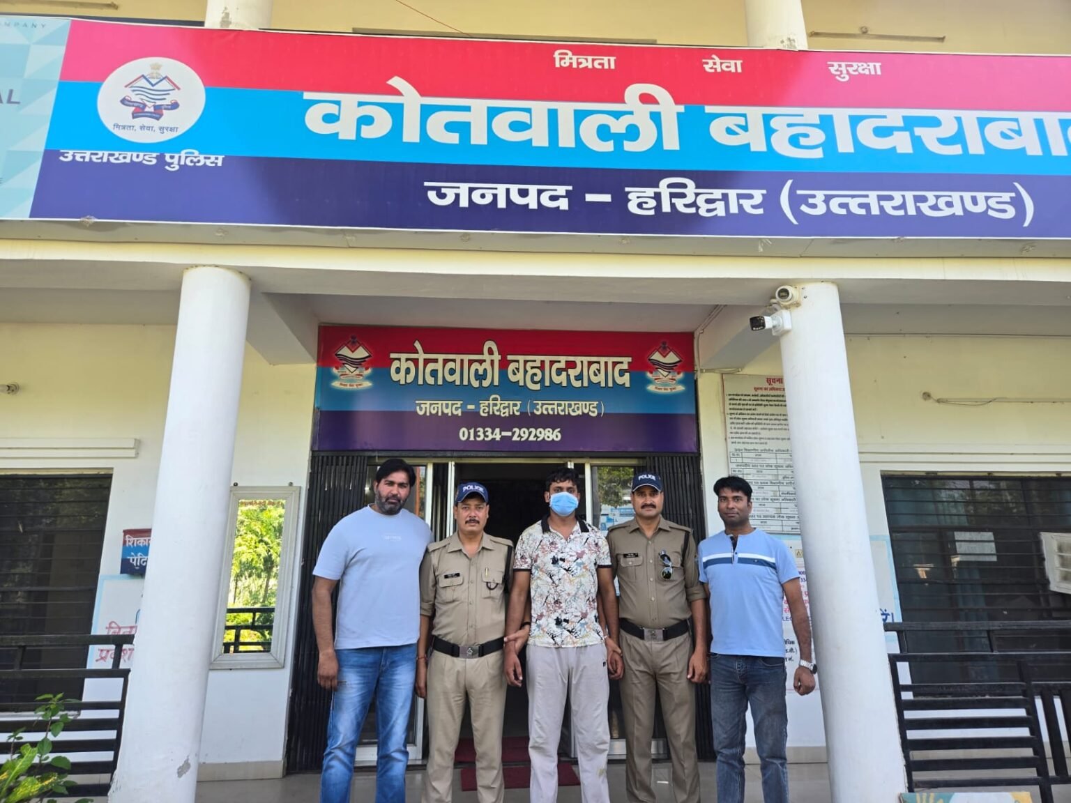 हैप्पी हत्याकांड का एक और मुख्य आरोपी गिरफ्तार, मुठभेड़ के बाद एक आरोपी पहले ही जा चुका है जेल, हत्या में प्रयुक्त तमंचा व खूनालूदा शर्ट बरामद।