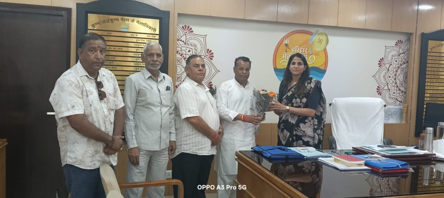 कांग्रेस नेताओं ने की कुंभ निर्माण कार्यो में पारदर्शिता की मांग।