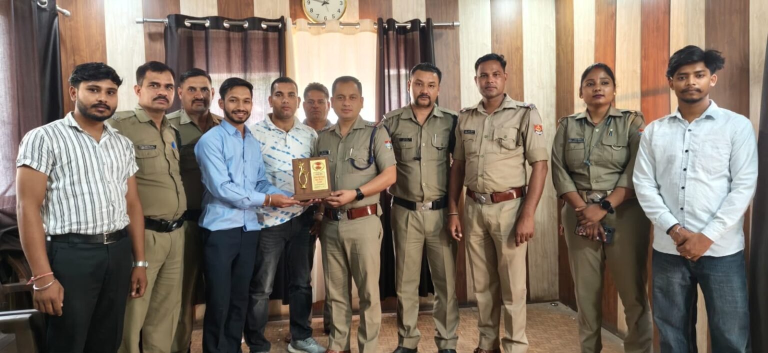 गांधी जयंती के शुभ अवसर पर पथरी पुलिस के सहयोग से स्वैच्छिक रक्तदान शिविर का आयोजन।