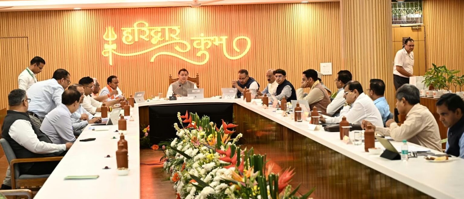 हरिद्वार में धामी कैबिनेट की बैठक, 13 प्रस्तावों पर लगी मुहर, सेवामुक्त अग्निवीरों को भर्ती में छूट, बाल वीरता पुरस्कार योजना को मंजूरी; बाढ़ मैदानों के विकास को विनियमित करने के लिए बनेगी नियमावली।