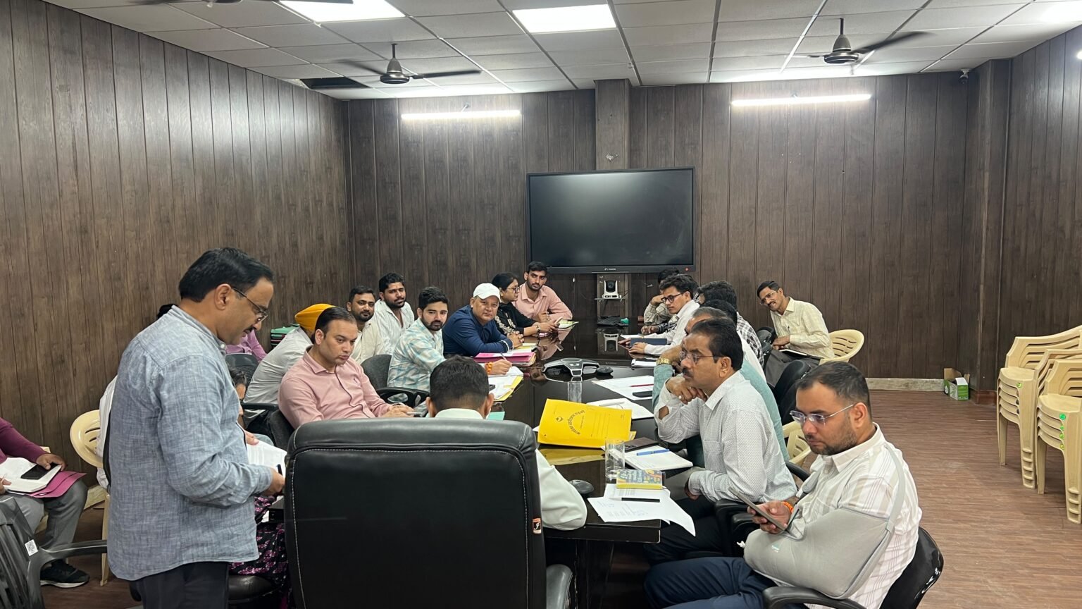 आगामी जनगणना की तैयारियों को लेकर संयुक्त मजिस्ट्रेट की अध्यक्षता में बैठक आयोजित।