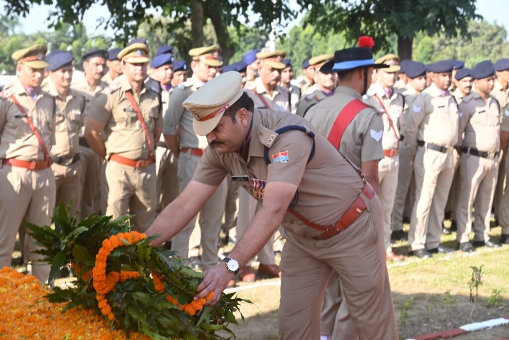 शहीद दिवस पर हरिद्वार पुलिस ने शहीद जवानों को दी श्रद्धांजलि, बलिदान को किया नमन।