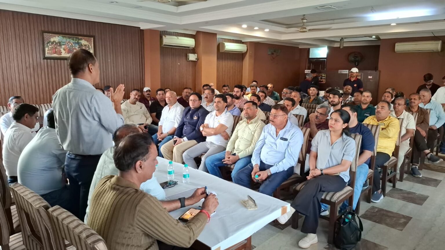 खुली मिठाइयों एवं बेकरी उत्पादों की ट्रे पर 26 अक्टूबर से निर्माण एवं अवसान तिथि अंकित करना अनिवार्य।